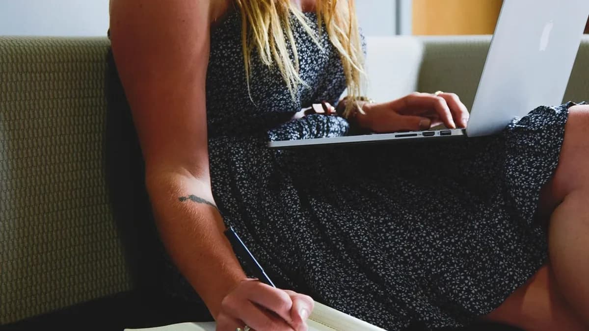 Trabalho informal no currículo: bicos e exemplos